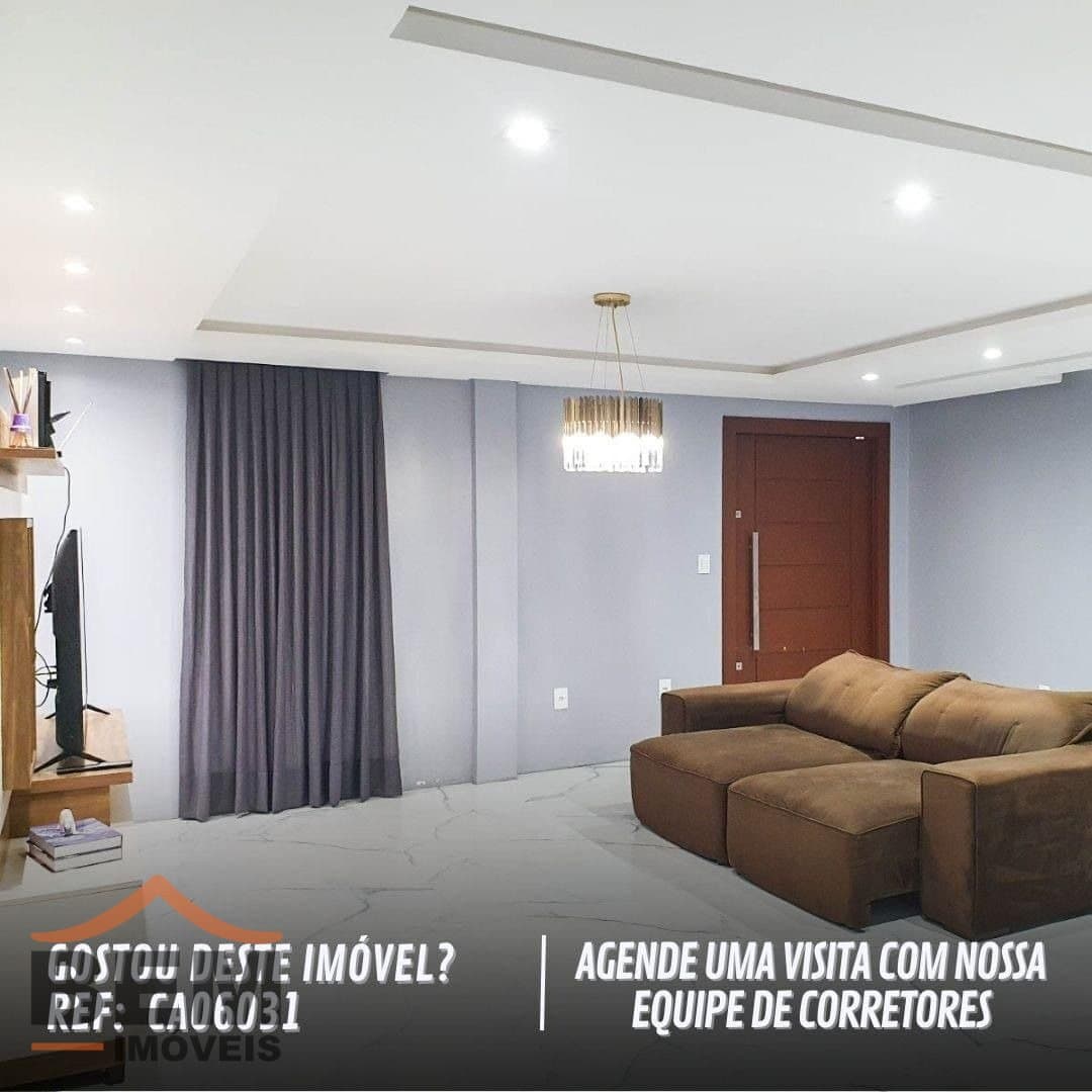 Casa para Venda com 3 quartos e 263m² no bairro Centro, em Navegantes