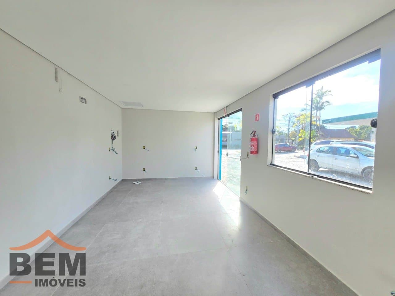 Sala Comercial para Locação com 25m² no bairro Centro, em Camboriú: 07-SALA COMERCIAL