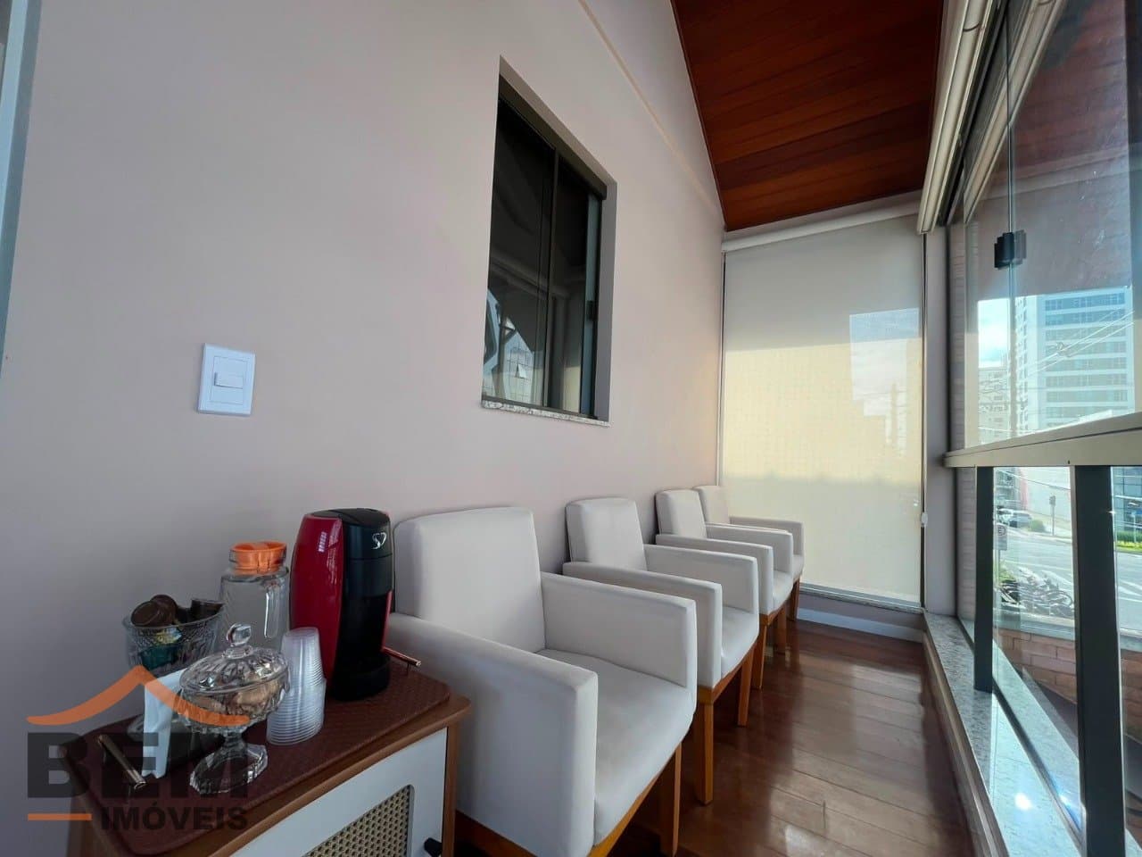 Sala Comercial para Locação com 6m² no bairro Centro, em Itajaí: 6 -  RECEPÇÃO