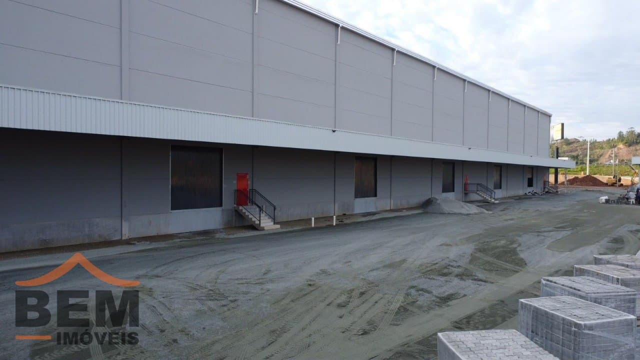 Galpão para Locação com 10900m² no bairro Itaipava, em Itajaí: 03 - DOCAS