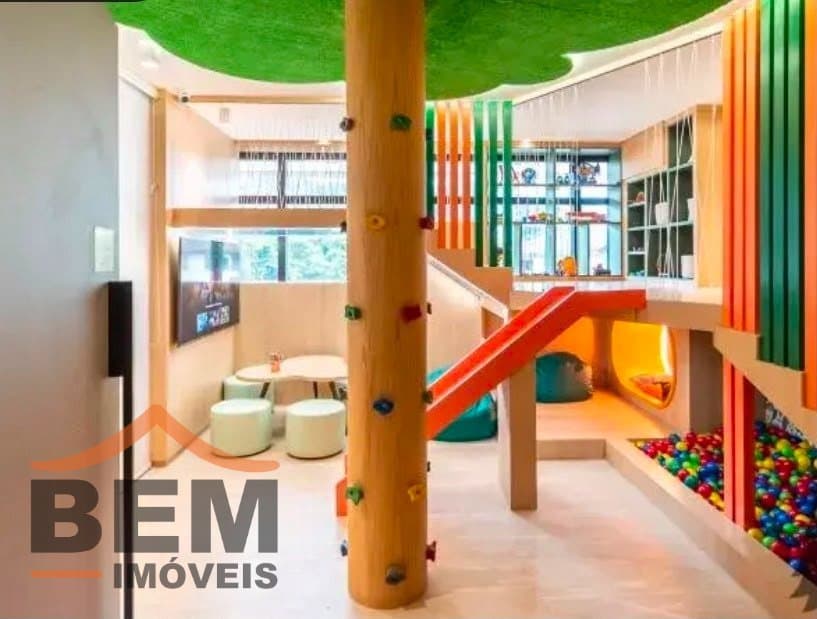 Apartamento Duplex para Locação com 3 quartos e 320m² no bairro Fazenda, em Itajaí