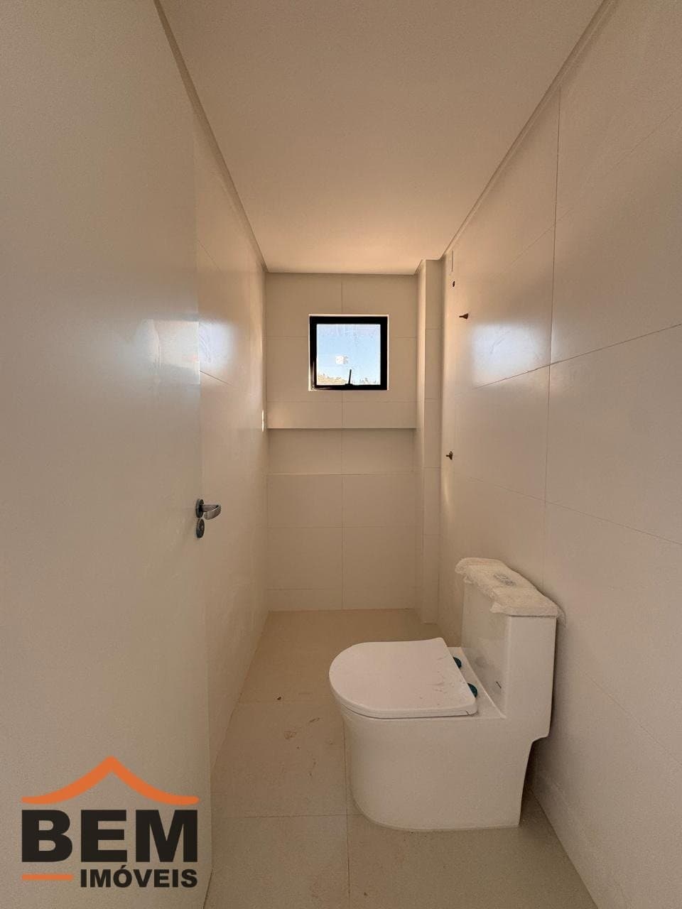 Casa para Venda com 2 quartos e 92m² no bairro Rio Pequeno, em Camboriú: i74w8W45fP5J18s_84086a553fc425b45