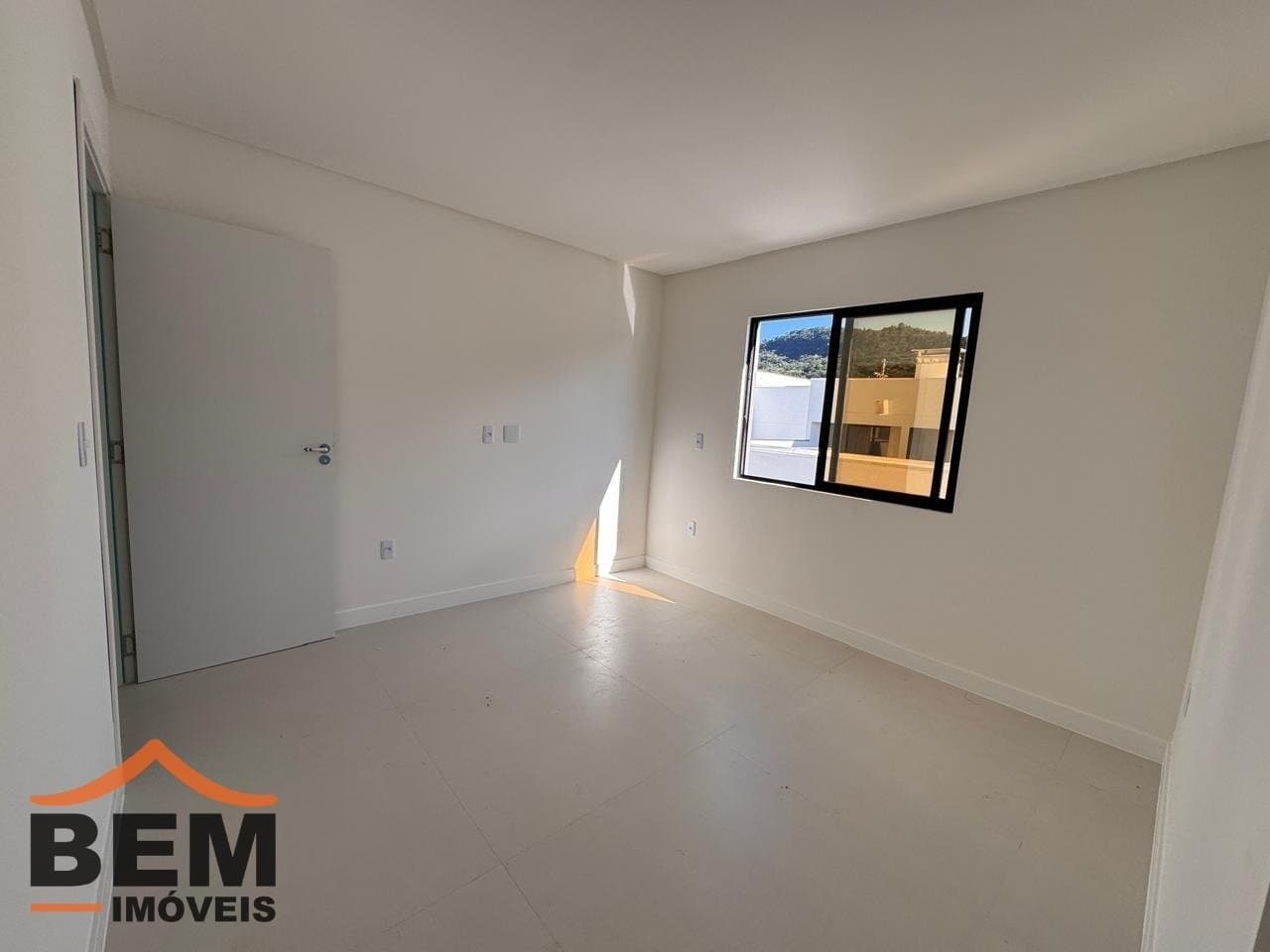 Casa para Venda com 2 quartos e 92m² no bairro Rio Pequeno, em Camboriú: i74w8W45fP5J18s_84086a553fc99dc97