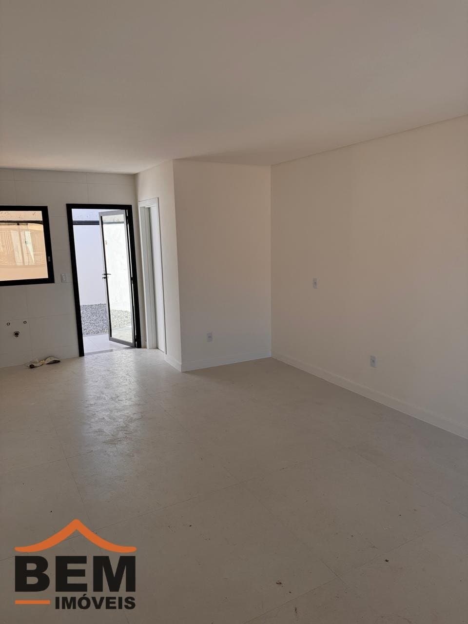 Casa para Venda com 2 quartos e 92m² no bairro Rio Pequeno, em Camboriú: i74w8W45fP5J18s_84086a553fde725cb