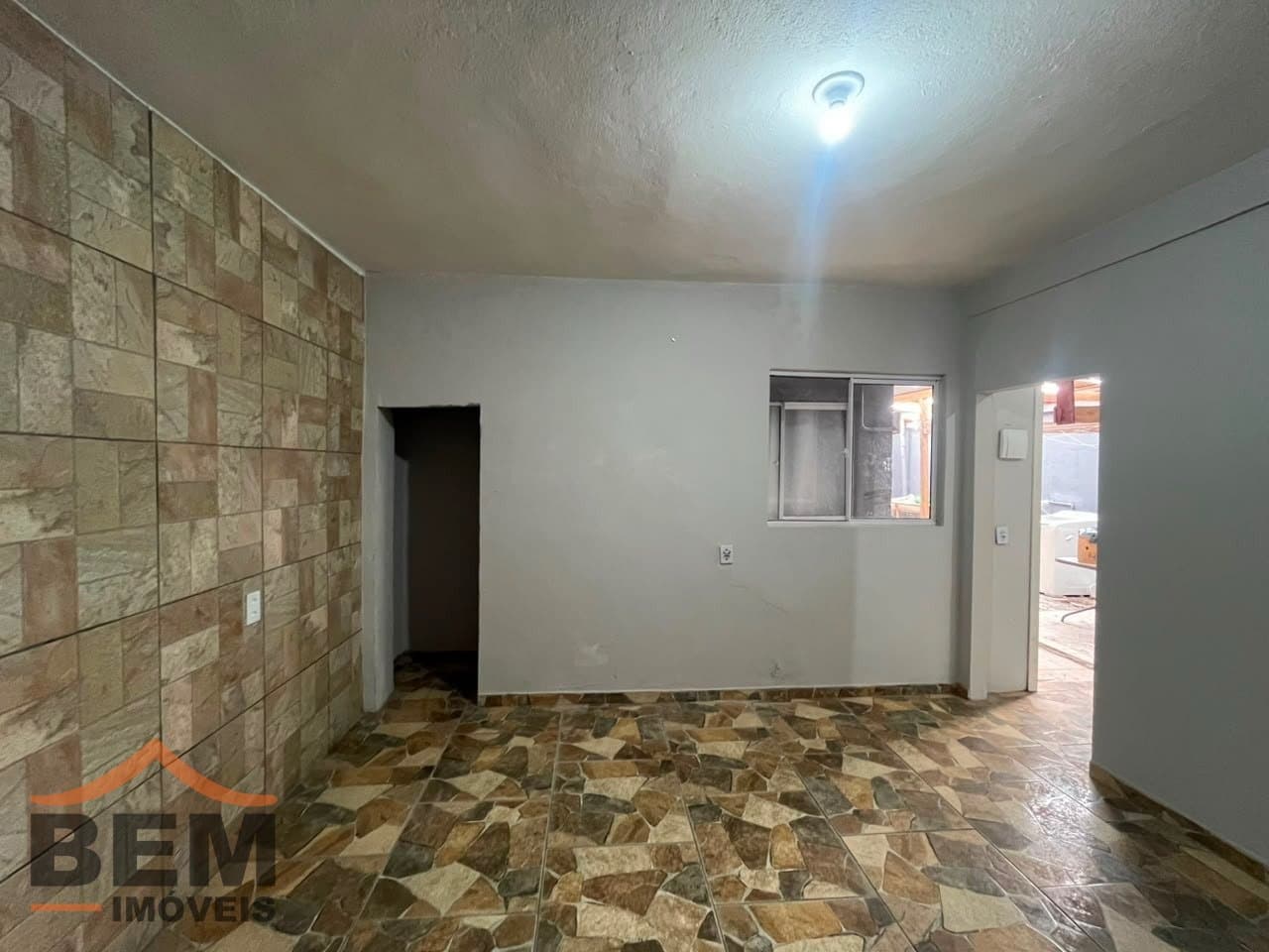 Kitnet para Locação com 1 quarto e 40m² no bairro São Vicente, em Itajaí: 7-DORMITÓRIO