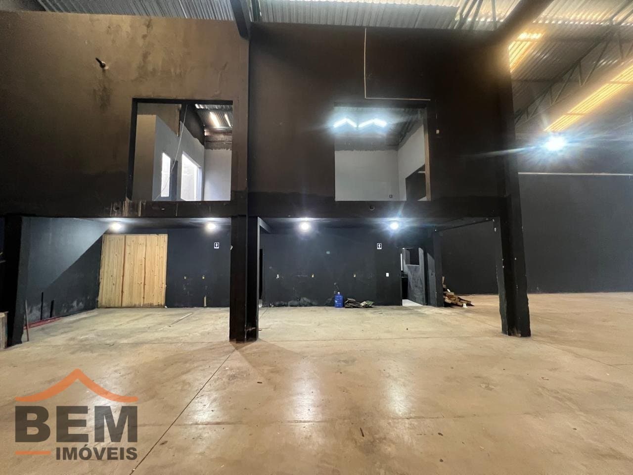 Galpão para Locação com 550m² no bairro São Vicente, em Itajaí: 6 - INTERNO