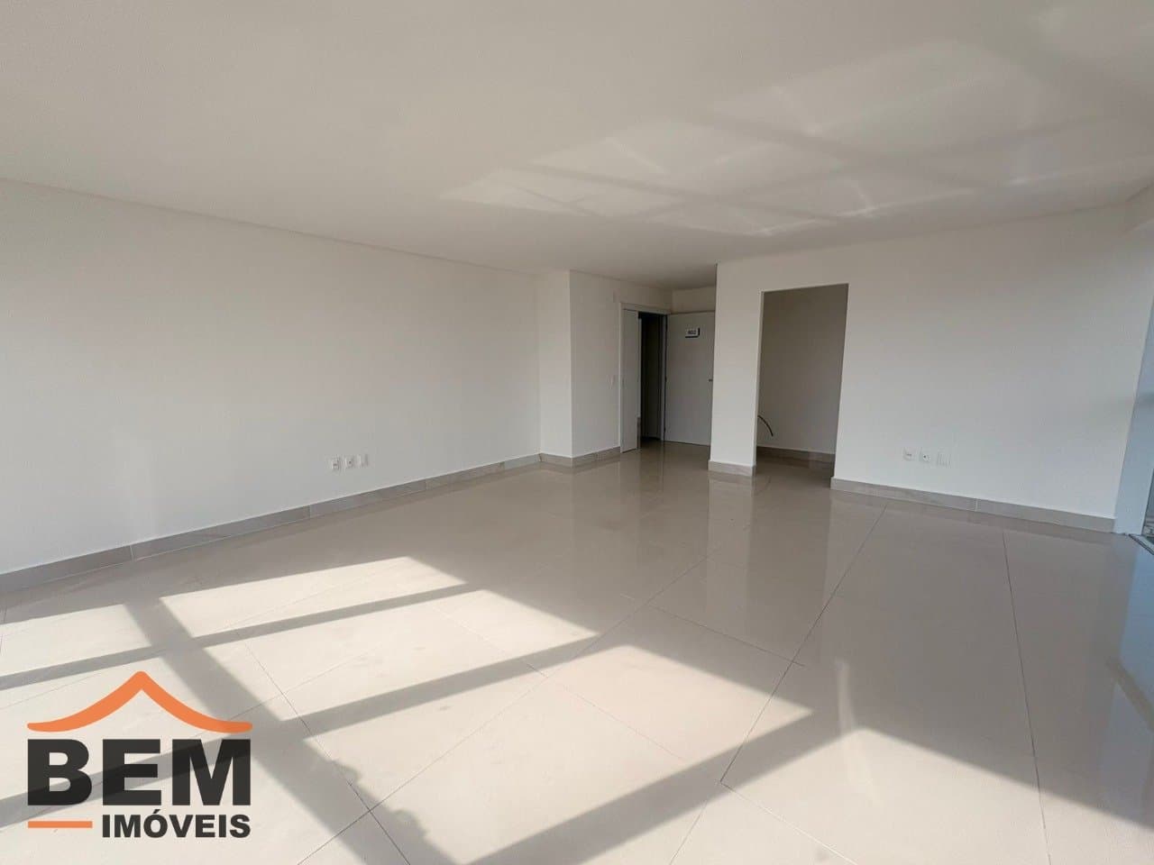 Sala Comercial para Locação com 42m² no bairro Centro, em Itajaí