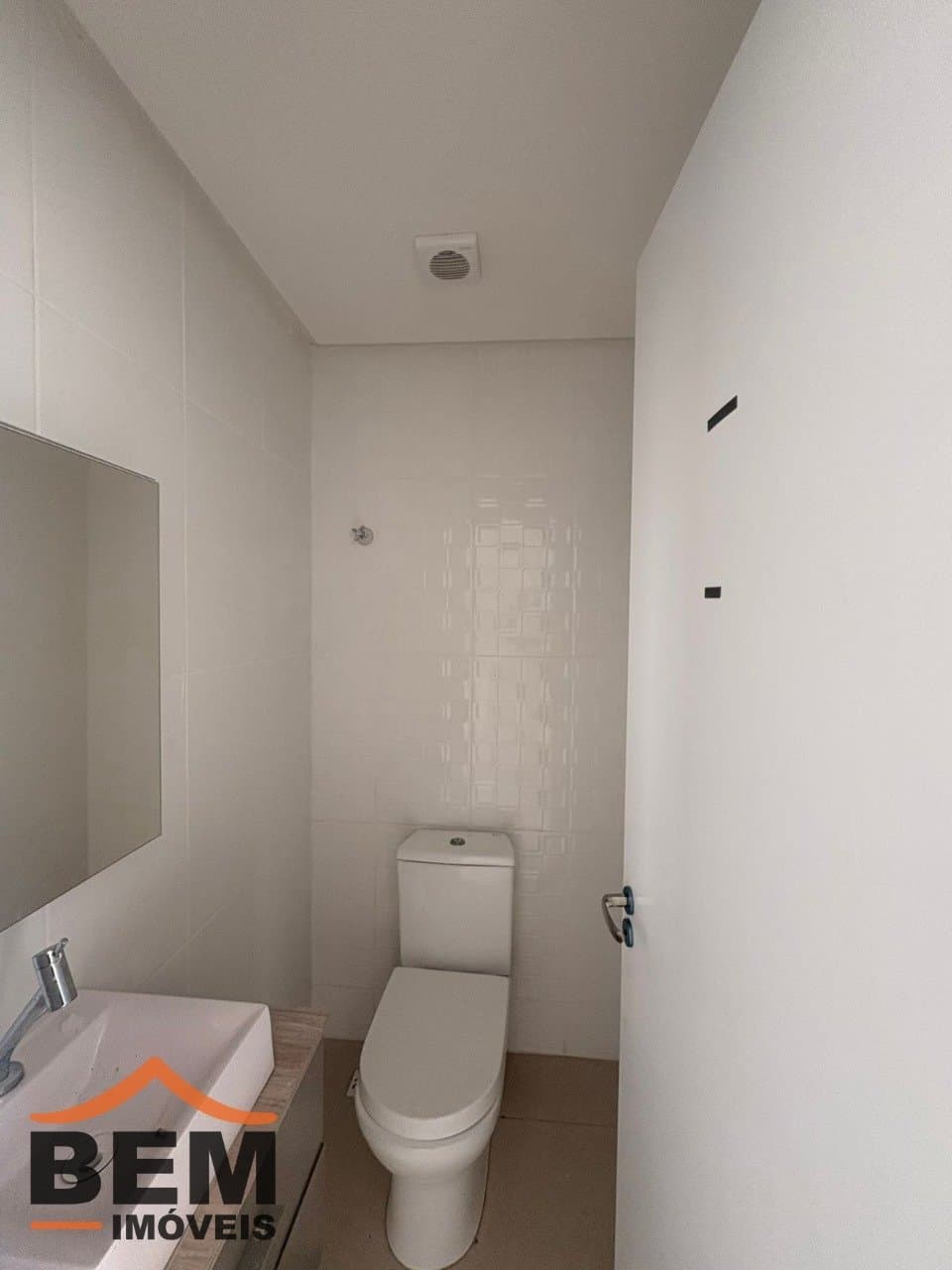 Sala Comercial para Locação com 42m² no bairro Centro, em Itajaí