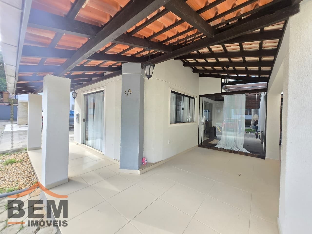Casa em Condomínio para Venda com 2 quartos e 120m² no bairro varzea do ranchinho, em Camboriú: 02-GARAGEM 