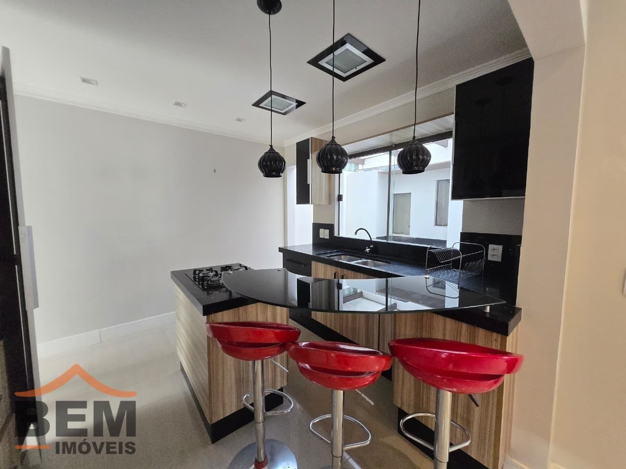 Casa em Condomínio para Venda com 2 quartos e 120m² no bairro varzea do ranchinho, em Camboriú: 11- COZINHA