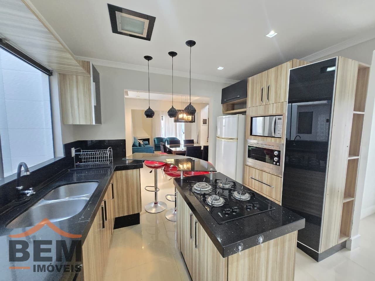 Casa em Condomínio para Venda com 2 quartos e 120m² no bairro varzea do ranchinho, em Camboriú: 14-COZINHA