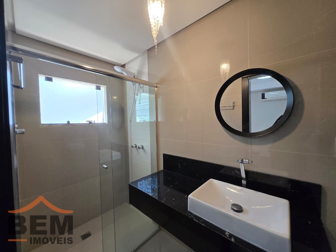 Casa em Condomínio para Venda com 2 quartos e 120m² no bairro varzea do ranchinho, em Camboriú: 21-BANHEIRO