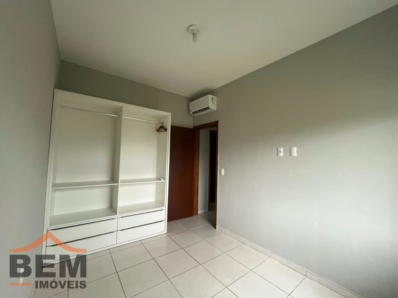 Apartamento para Locação com 2 quartos e 50m² no bairro Dom Bosco, em Itajaí