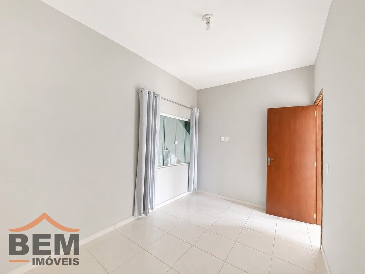 Apartamento para Locação com 2 quartos e 50m² no bairro Dom Bosco, em Itajaí