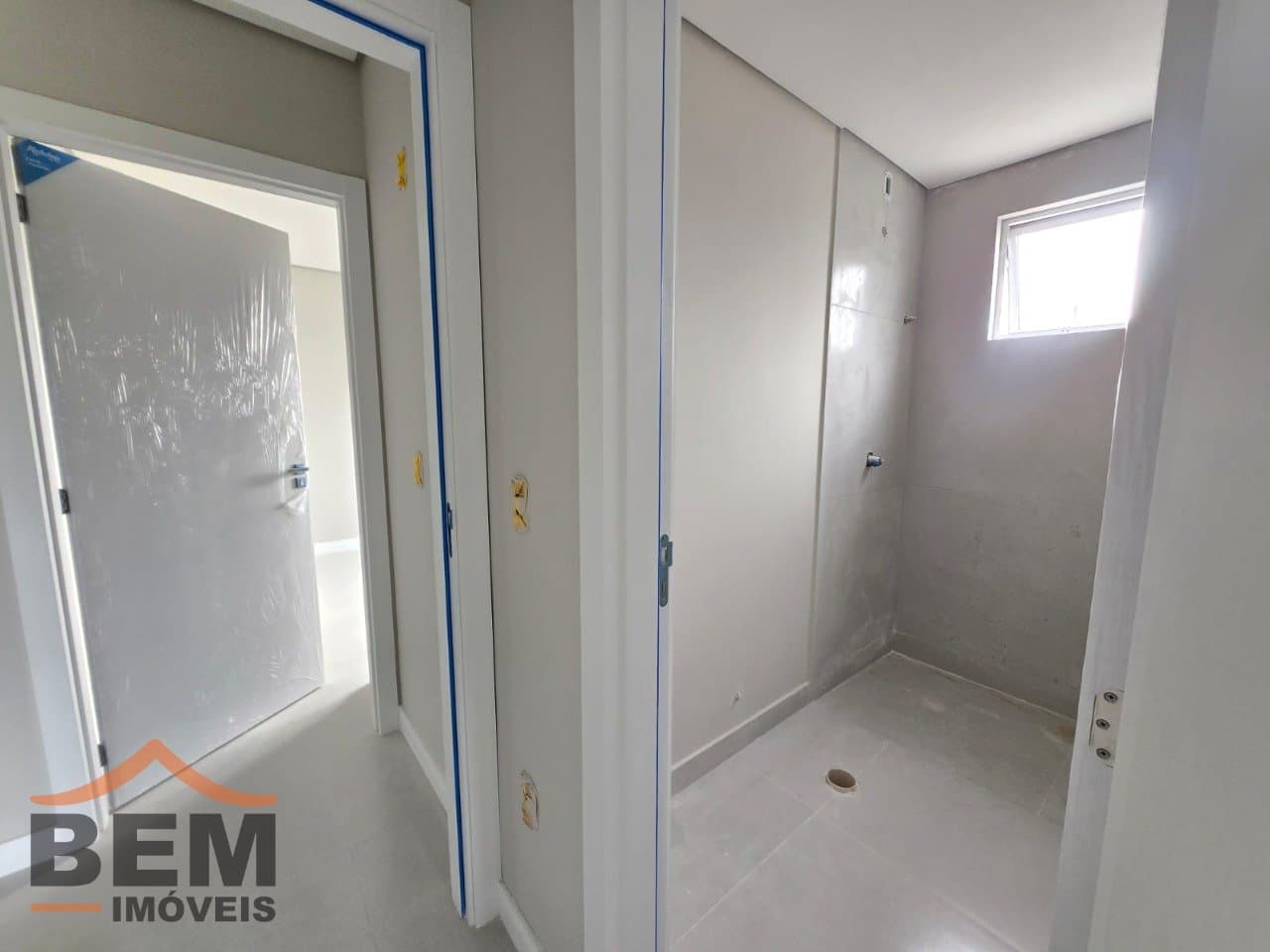 Apartamento para Venda com 2 quartos e 97m² no bairro Tabuleiro, em Camboriú: BANHEIRO