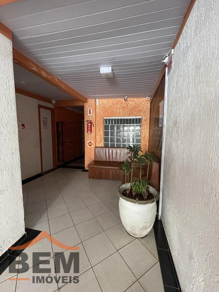 Apartamento para Locação com 1 quarto e 28m² no bairro Centro, em Balneário Camboriú: 03-PORTARIA