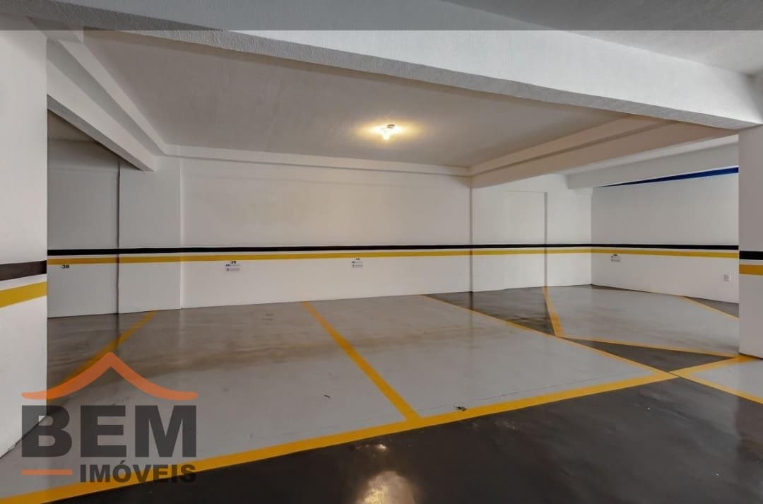 Sala Comercial para Locação com 44m² no bairro Pioneiros, em Balneário Camboriú