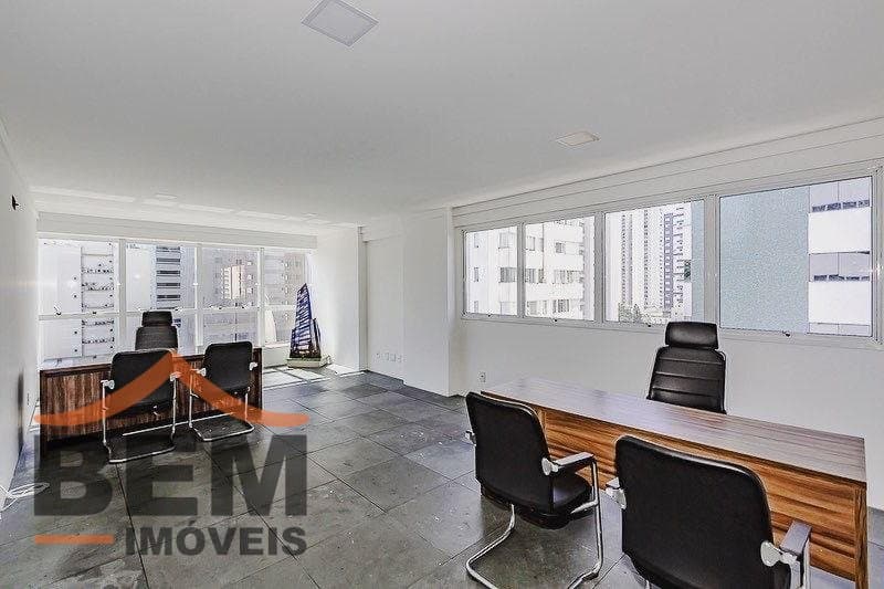 Sala Comercial para Locação com 44m² no bairro Pioneiros, em Balneário Camboriú