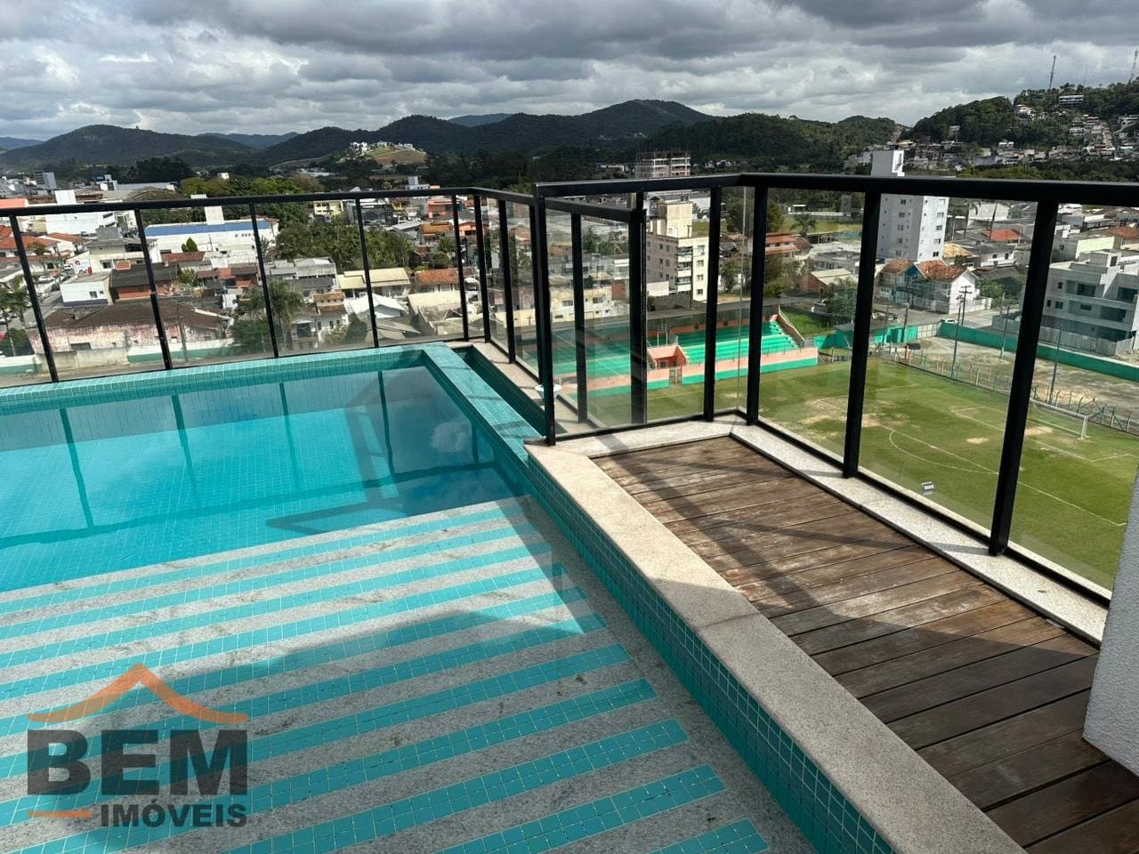Apartamento para Venda com 3 quartos e 126m² no bairro Centro, em Camboriú