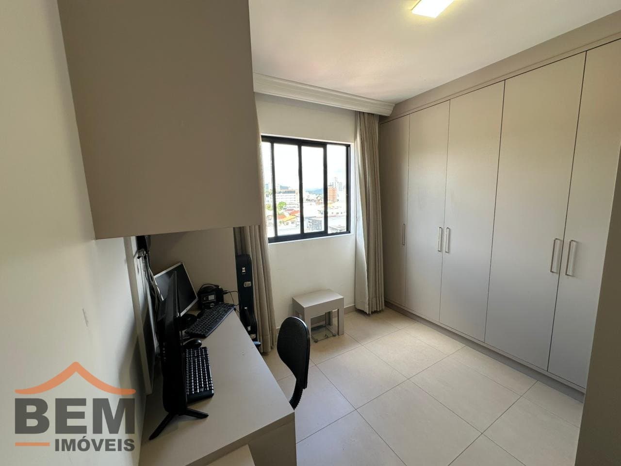 Apartamento para Venda com 3 quartos e 126m² no bairro Centro, em Camboriú