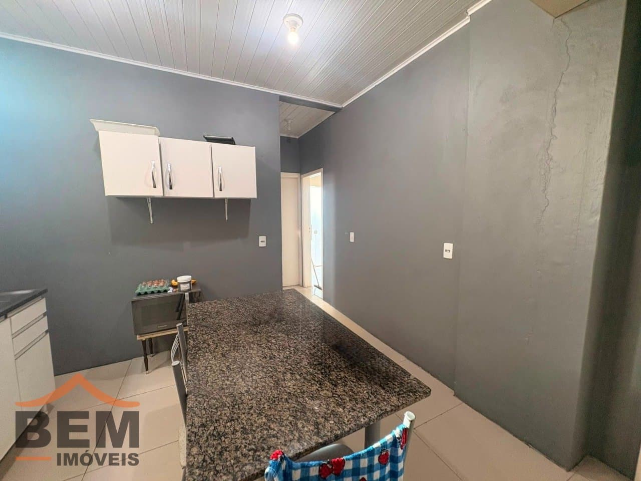 Apartamento para Locação com 2 quartos e 50m² no bairro São Vicente, em Itajaí: 3 - COZINHA 