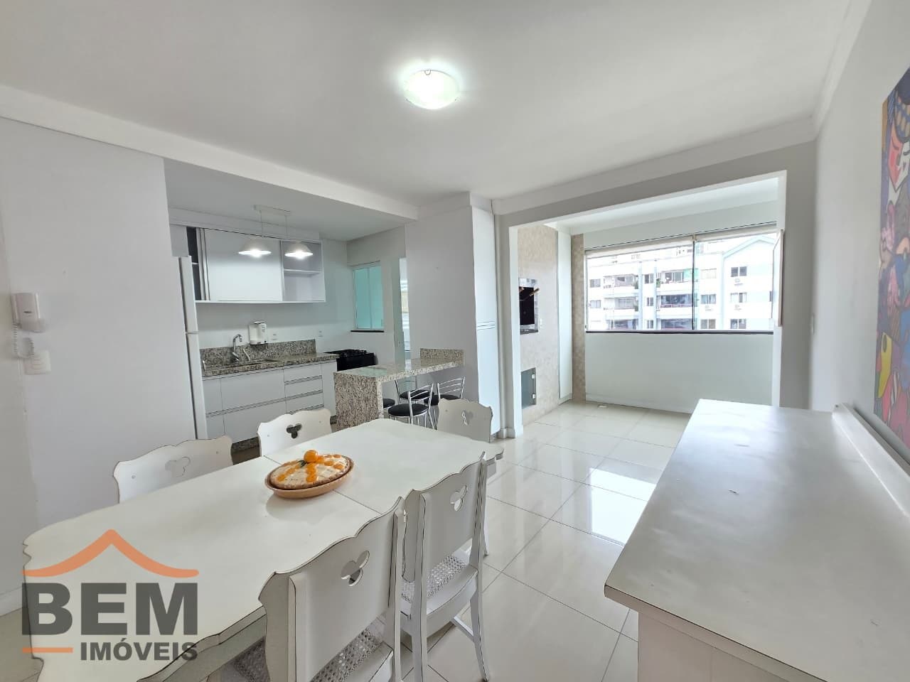 Apartamento para Locação com 2 quartos e 140m² no bairro Centro, em Balneário Camboriú: SALA DE JANTAR