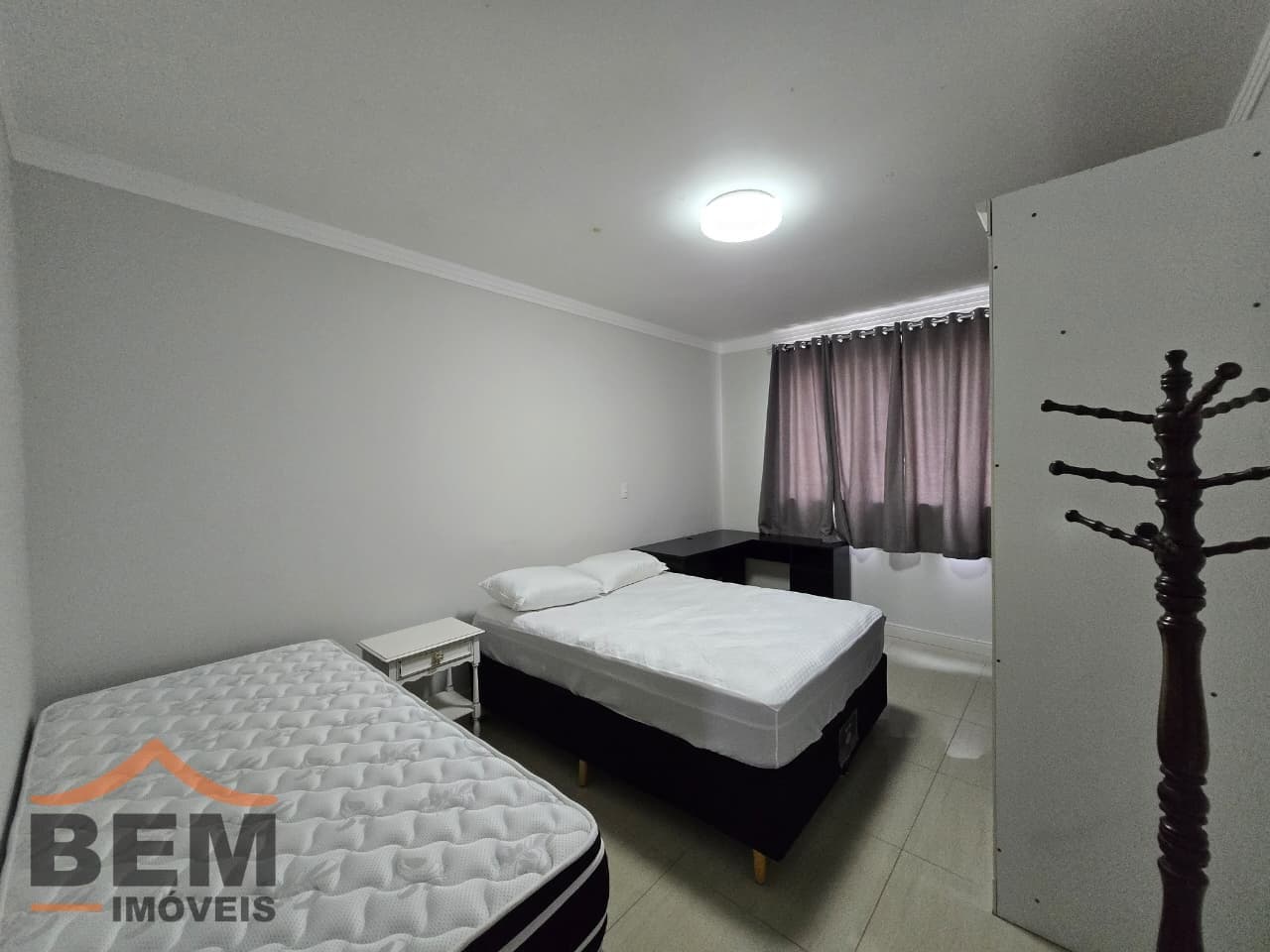 Apartamento para Locação com 2 quartos e 140m² no bairro Centro, em Balneário Camboriú: DORMITÓRIO 