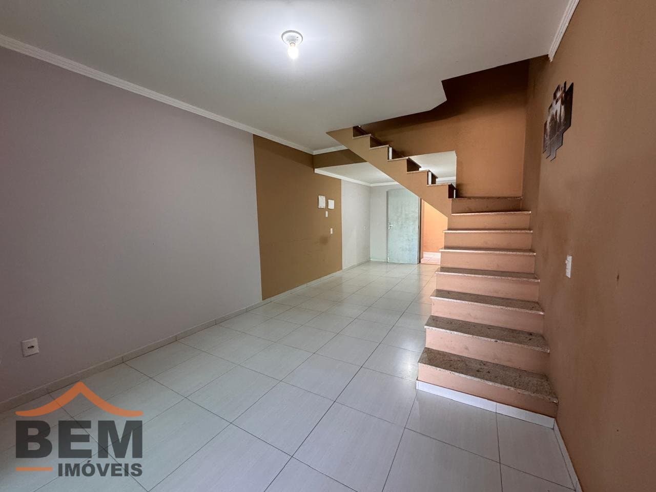 Casa com 2 quartos e 68m² no bairro Centro, em Camboriú