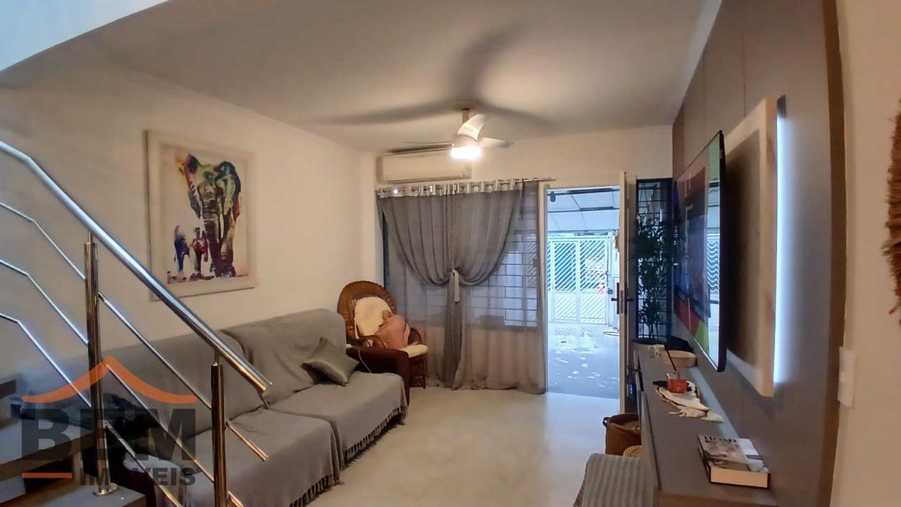 Casa para Venda com 2 quartos e 77m² no bairro Centro, em Camboriú
