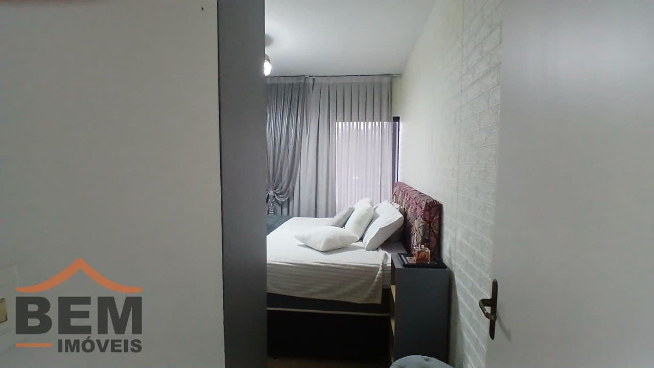 Casa para Venda com 2 quartos e 77m² no bairro Centro, em Camboriú