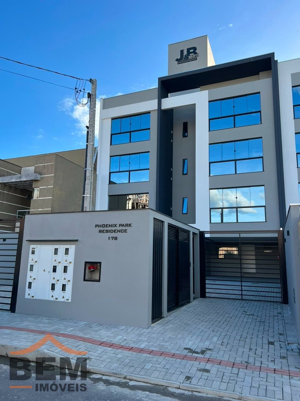 Apartamento para Venda com 1 quarto e 39m² no bairro Santa Regina, em Camboriú