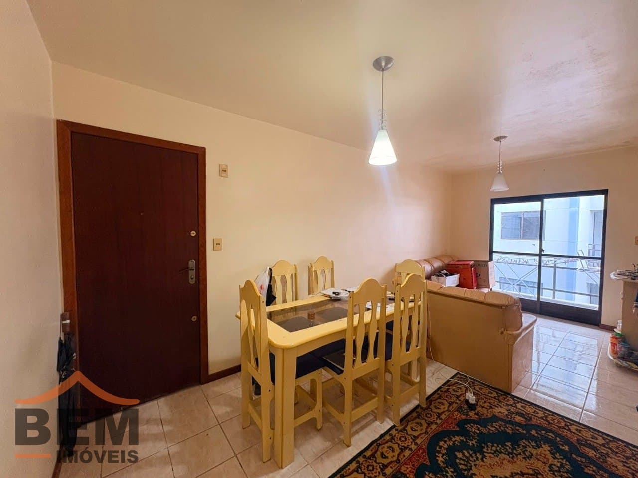 Apartamento para Locação com 3 quartos e 89m² no bairro Centro, em Itajaí