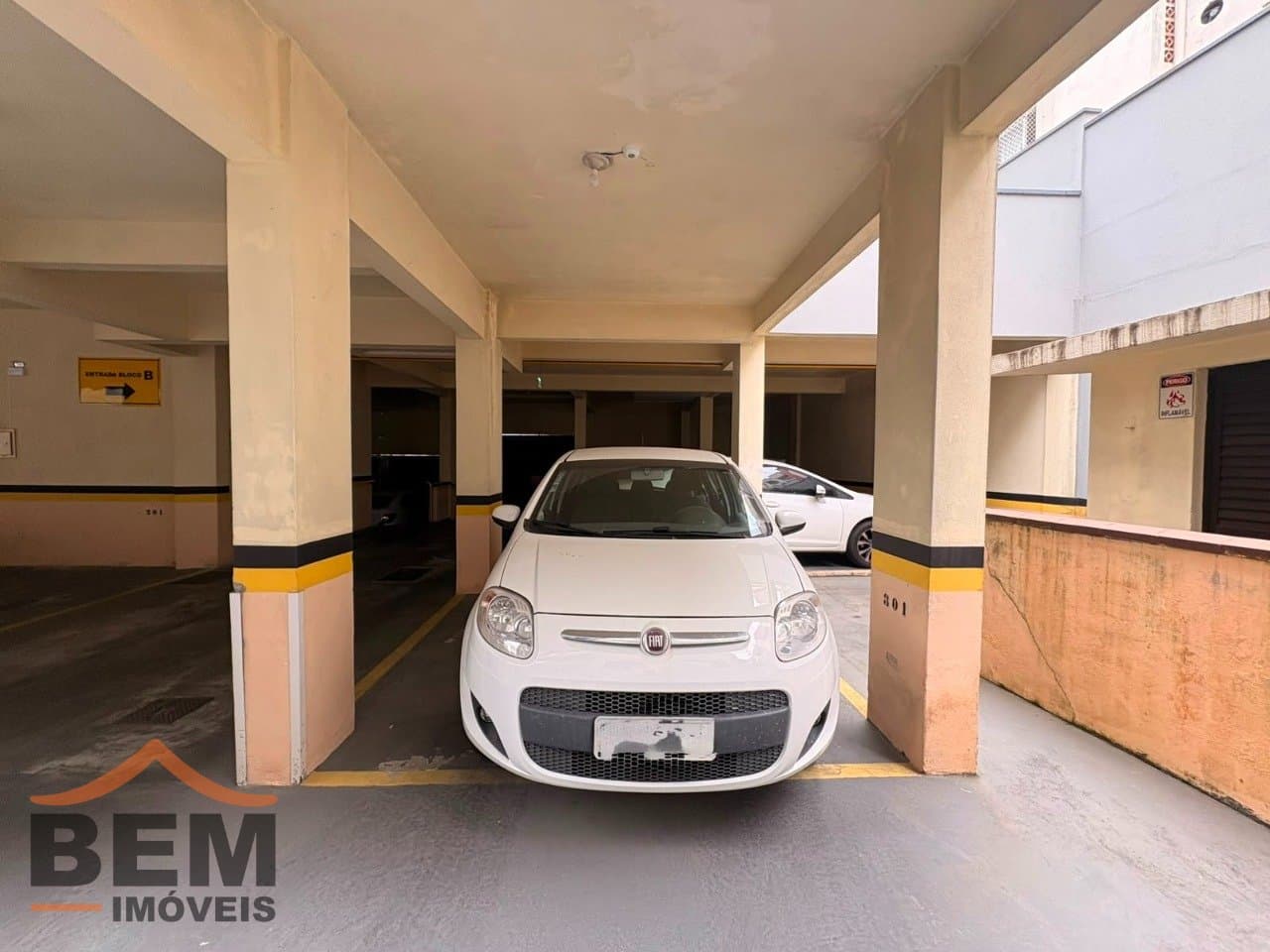 Apartamento para Locação com 3 quartos e 89m² no bairro Centro, em Itajaí