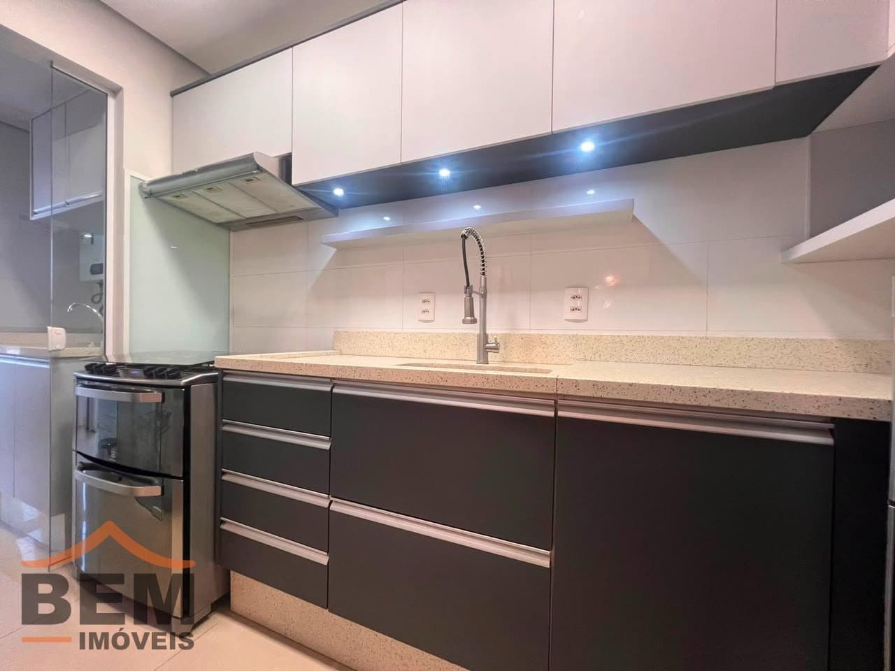 Apartamento para Venda com 3 quartos e 84m² no bairro Centro, em Itajai