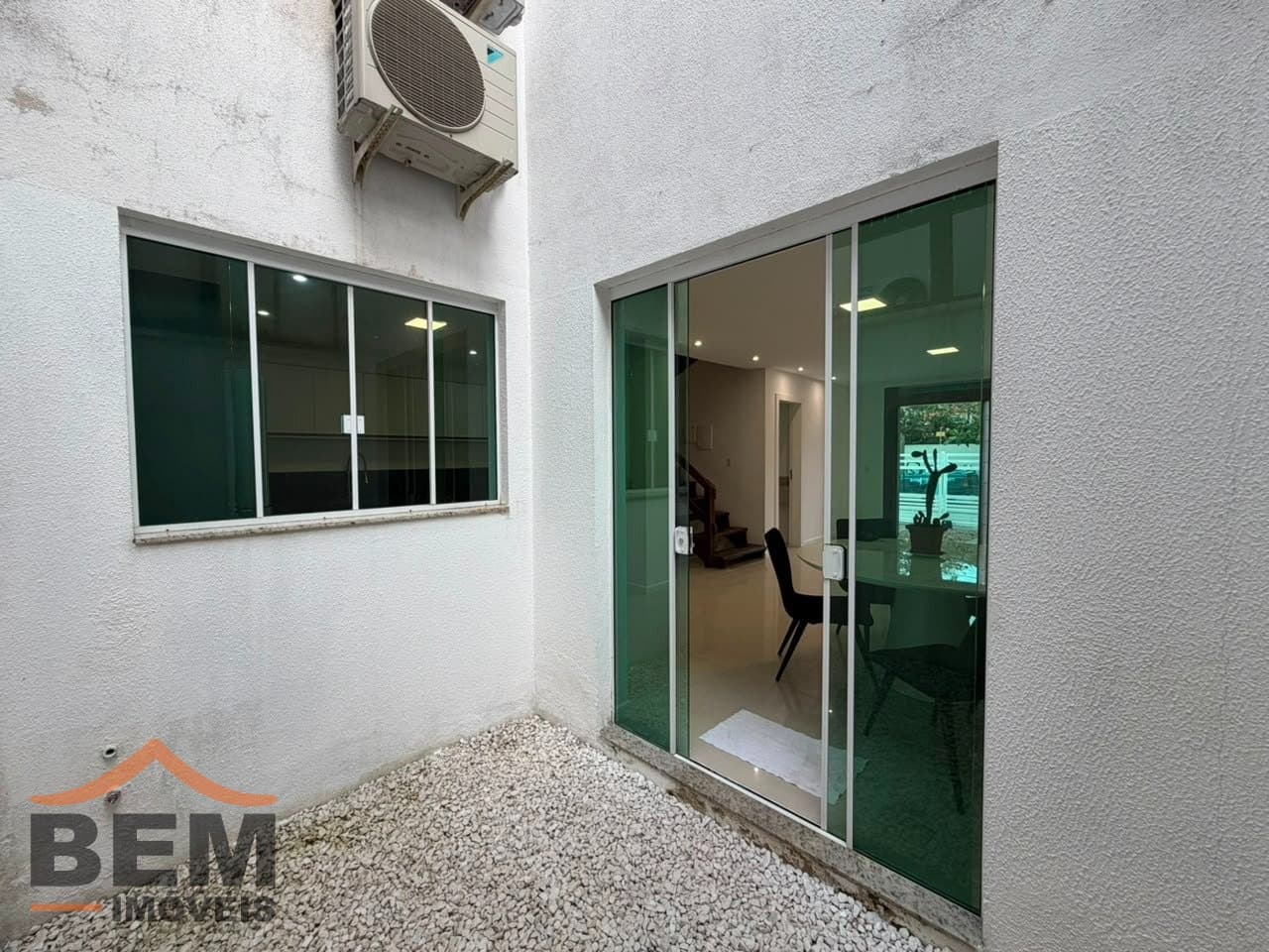 Casa para Venda com 3 quartos e 189m² no bairro Praia dos Amores, em Balneário Camboriú