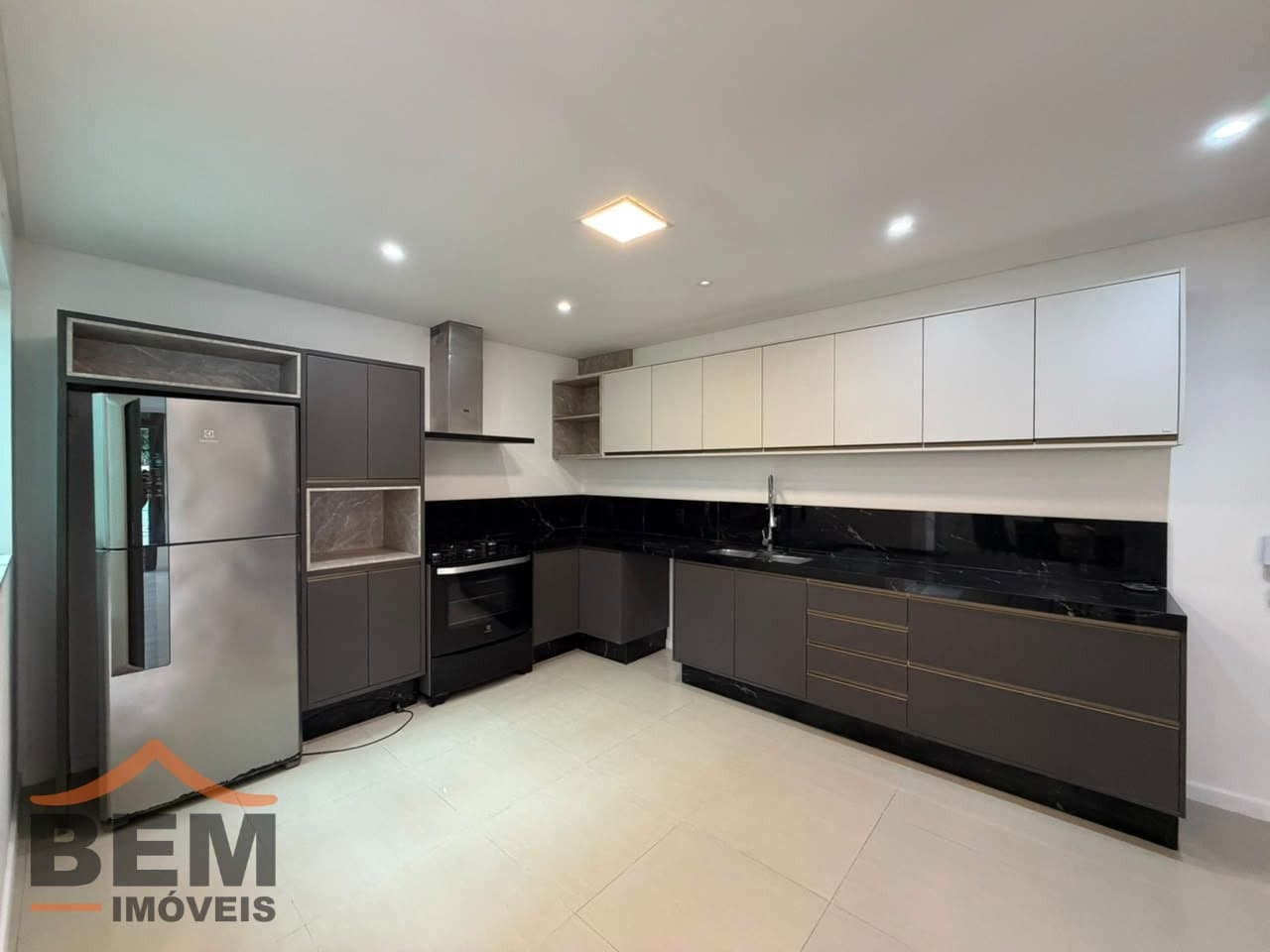Casa para Venda com 3 quartos e 189m² no bairro Praia dos Amores, em Balneário Camboriú