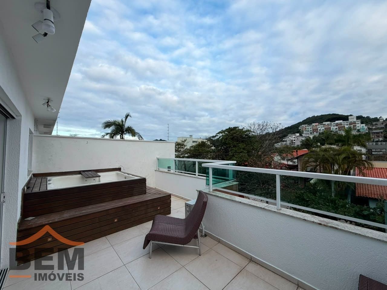 Casa para Venda com 3 quartos e 189m² no bairro Praia dos Amores, em Balneário Camboriú