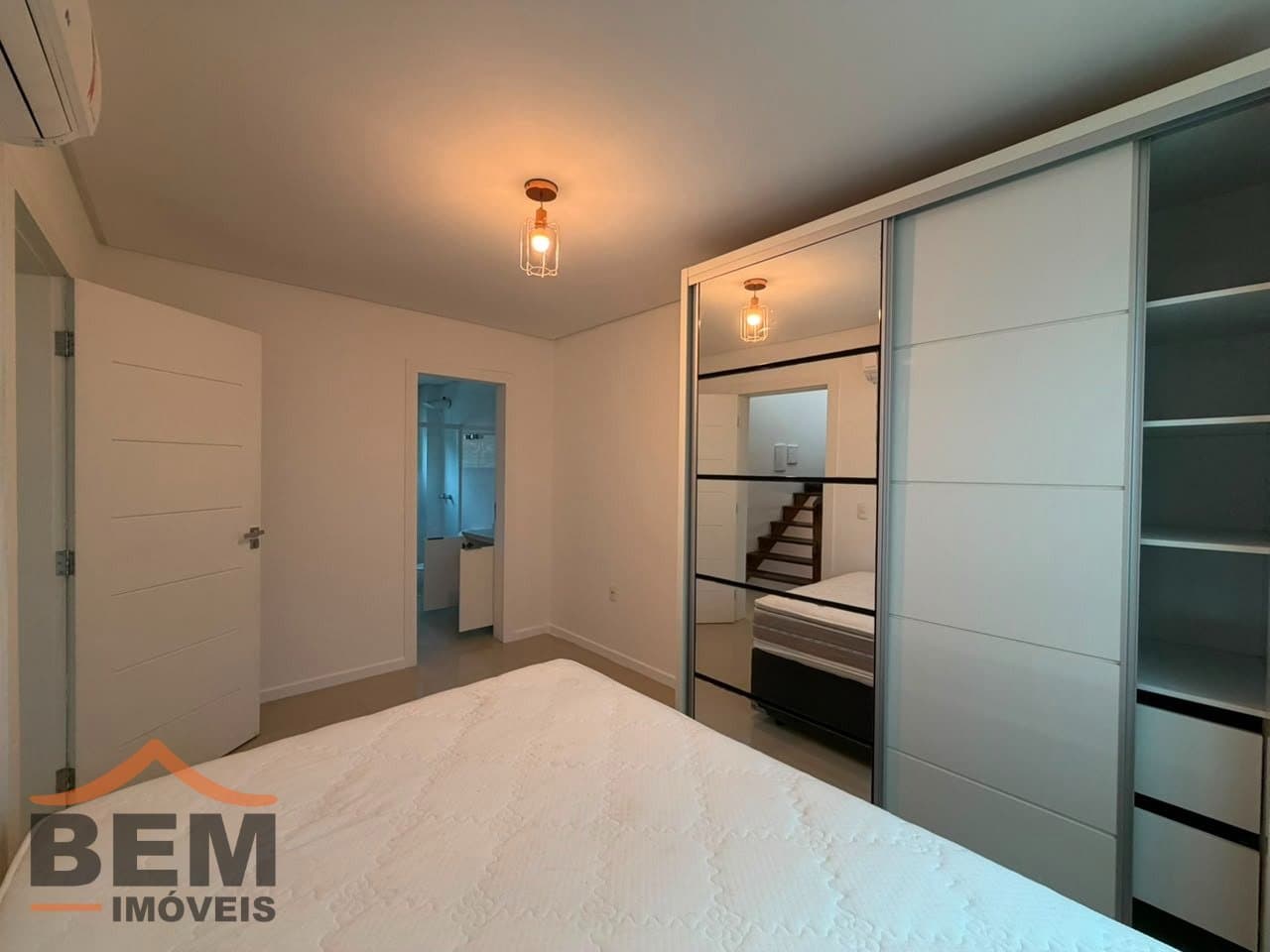 Casa para Venda com 3 quartos e 189m² no bairro Praia dos Amores, em Balneário Camboriú