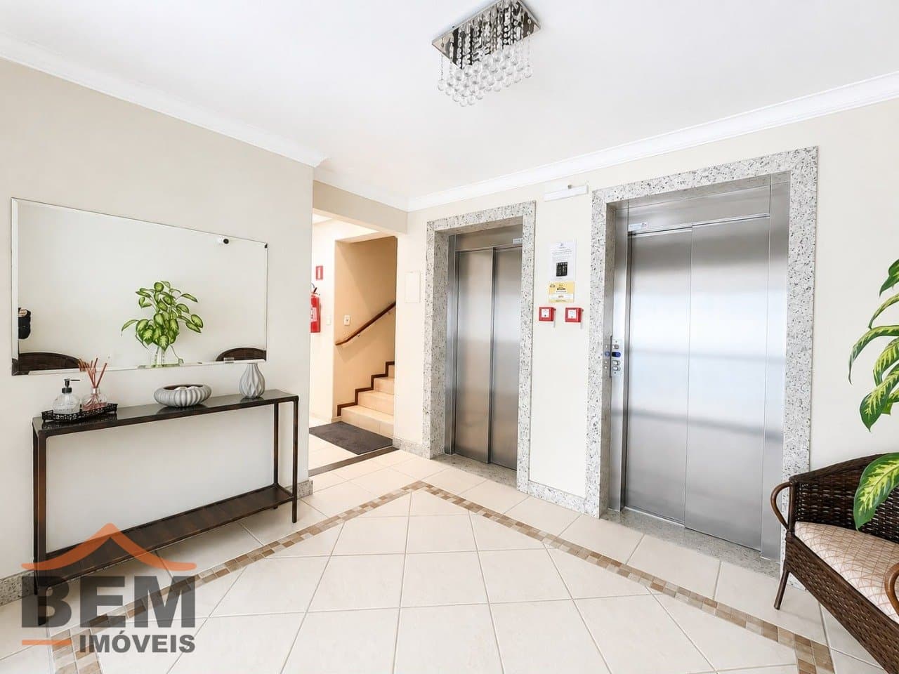 Apartamento para Locação com 2 quartos e 50m² no bairro Centro, em Balneário Piçarras