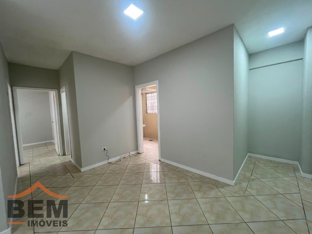Apartamento para Locação com 2 quartos e 50m² no bairro Centro, em Balneário Piçarras