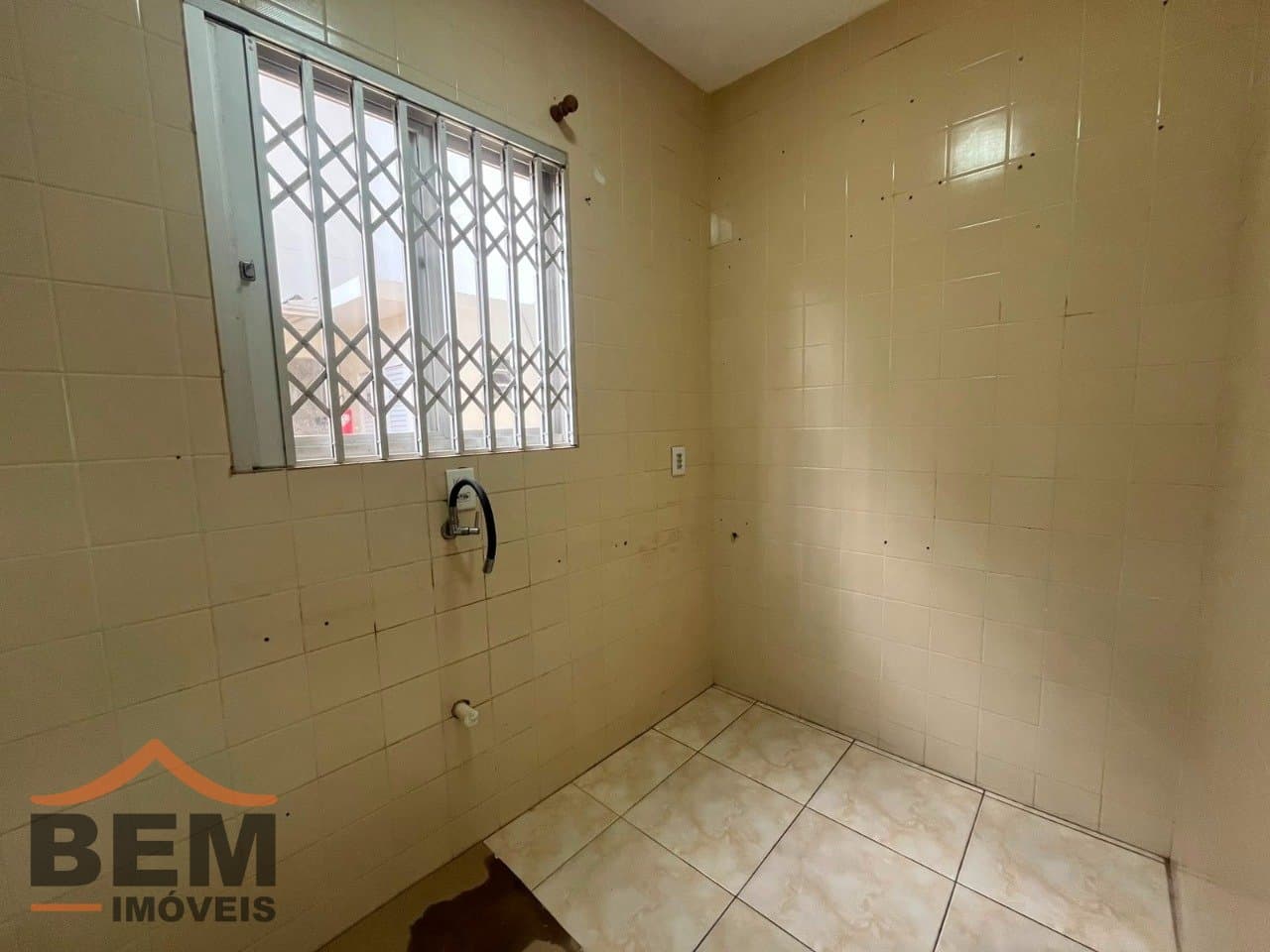 Apartamento para Locação com 2 quartos e 50m² no bairro Centro, em Balneário Piçarras