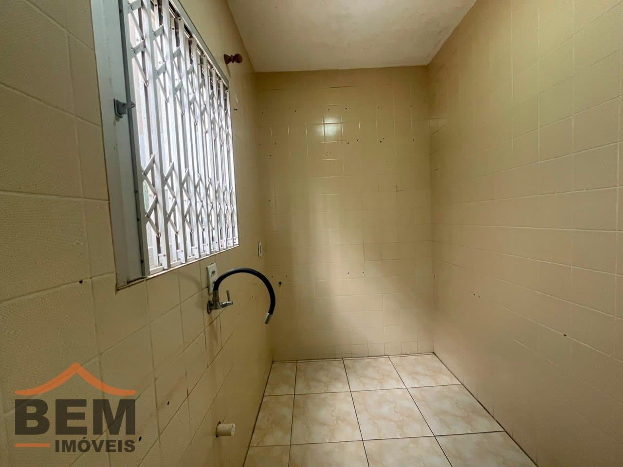 Apartamento para Locação com 2 quartos e 50m² no bairro Centro, em Balneário Piçarras
