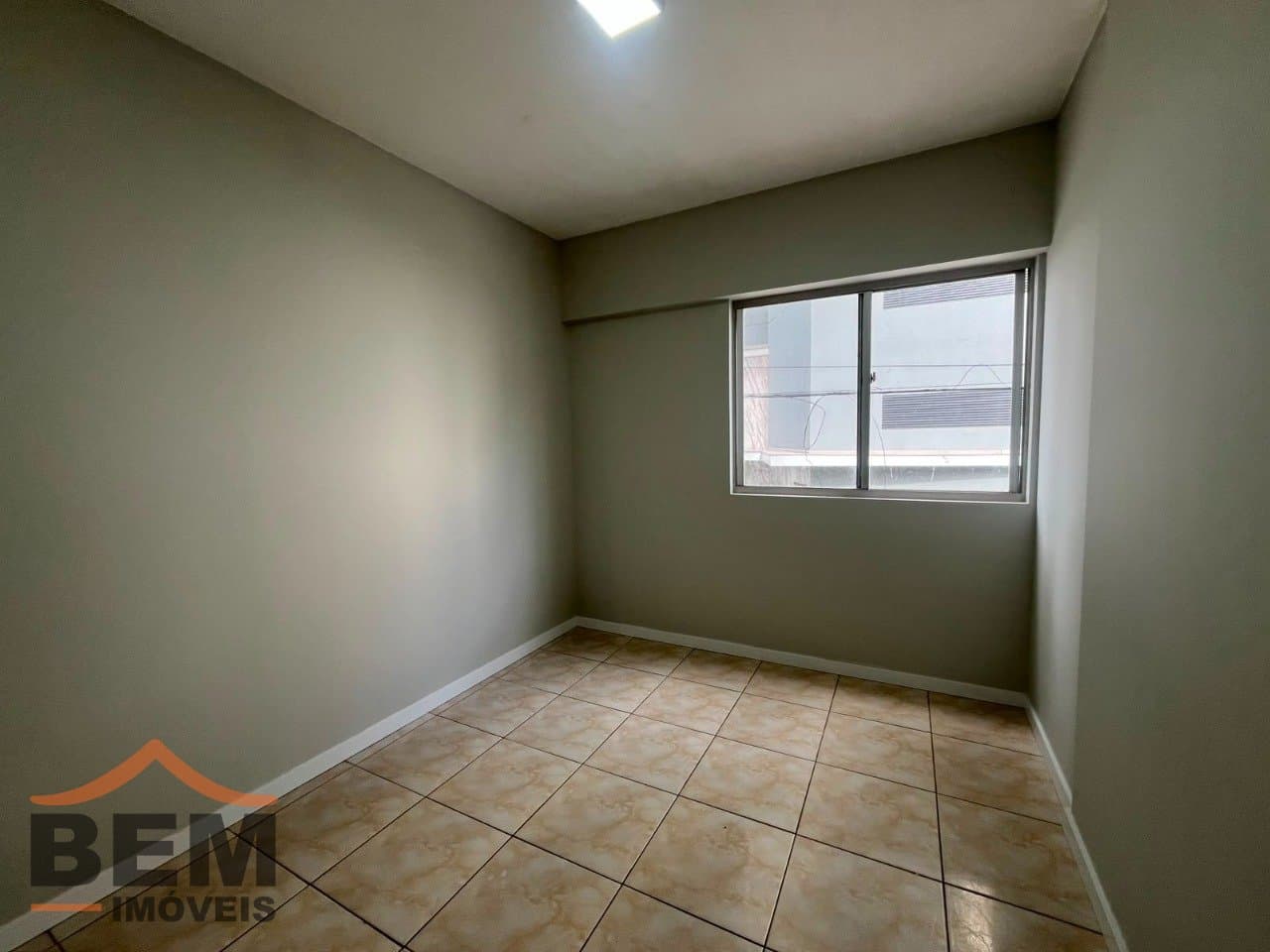 Apartamento para Locação com 2 quartos e 50m² no bairro Centro, em Balneário Piçarras