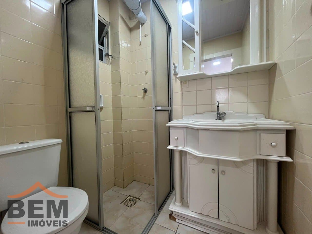 Apartamento para Locação com 2 quartos e 50m² no bairro Centro, em Balneário Piçarras