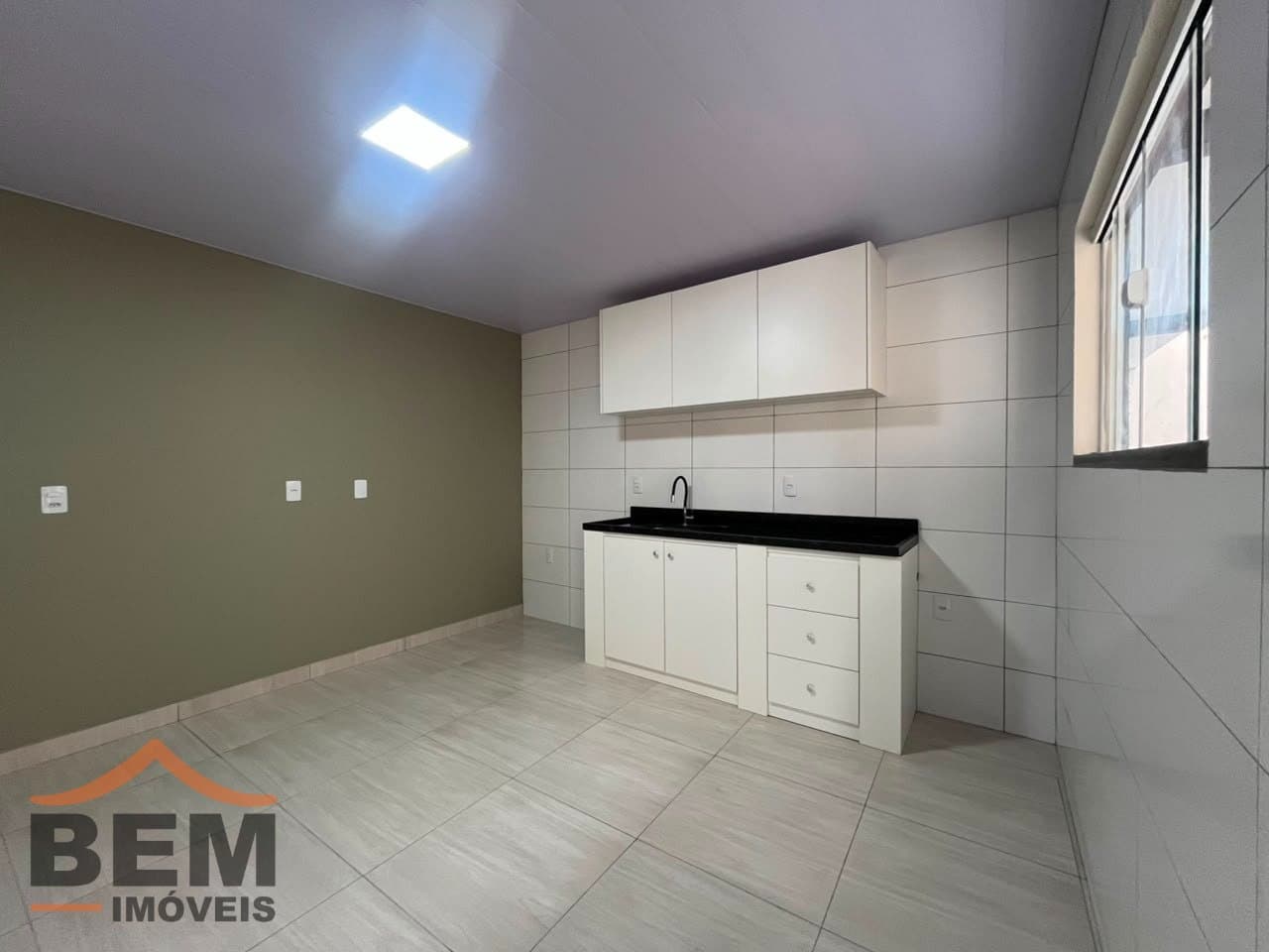 Kitnet para Locação com 1 quarto e 40m² no bairro Cidade Nova, em Itajaí