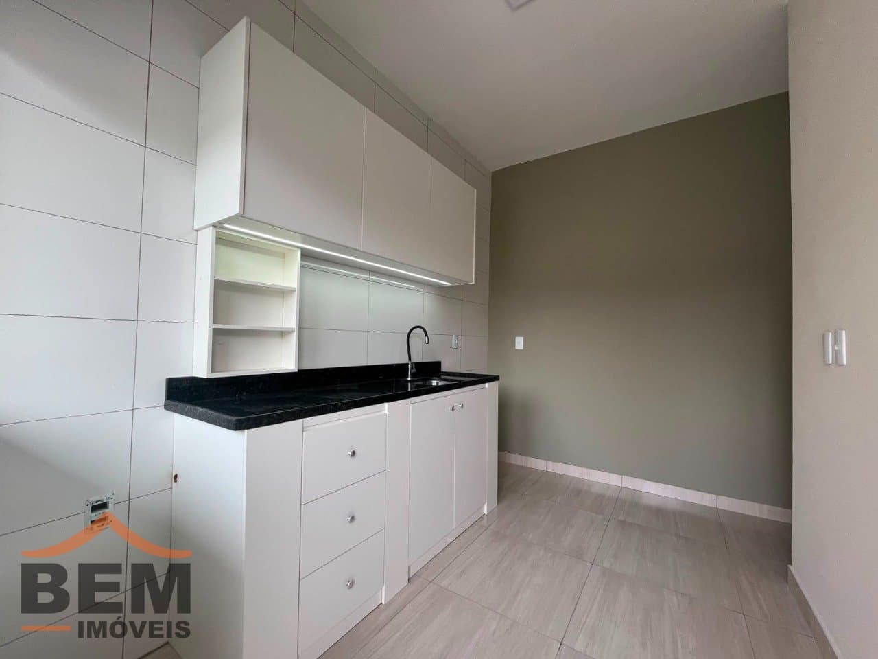 Kitnet para Locação com 1 quarto e 30m² no bairro Cidade Nova, em Itajaí