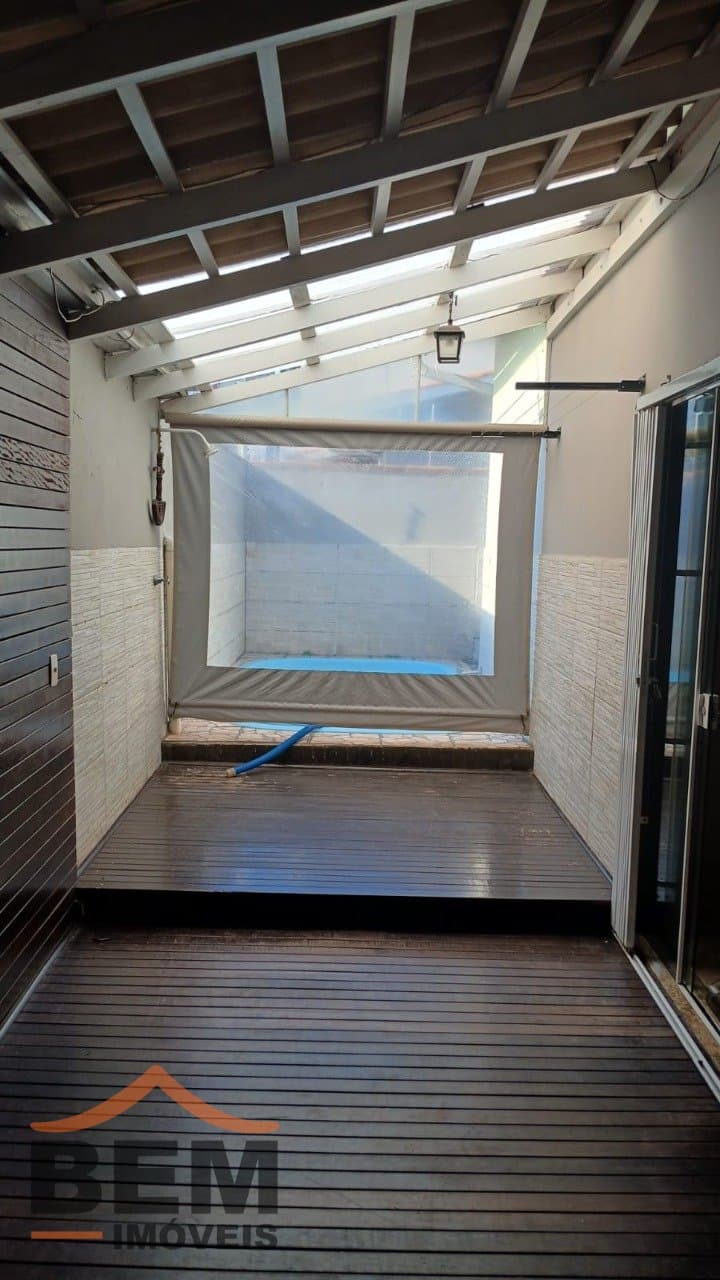 Casa para Venda com 4 quartos e 178m² no bairro Centro, em Balneário Camboriú: WhatsApp Image 2026-08-05 at 3.38