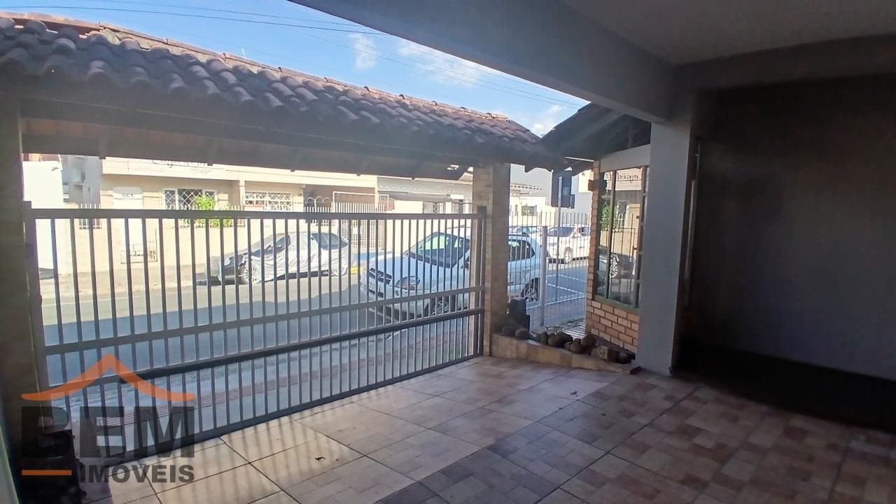 Casa para Venda com 4 quartos e 178m² no bairro Centro, em Balneário Camboriú: WhatsApp Image 2026-08-05 at 3.38