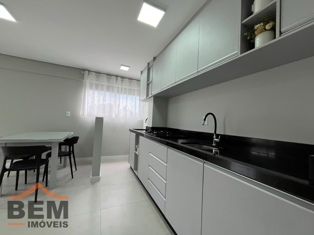 Apartamento para Locação com 1 quarto e 49m² no bairro Fazenda, em Itajaí