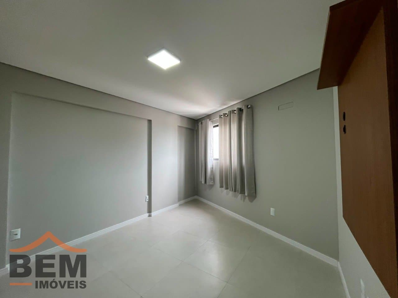 Apartamento para Locação com 1 quarto e 49m² no bairro Fazenda, em Itajaí